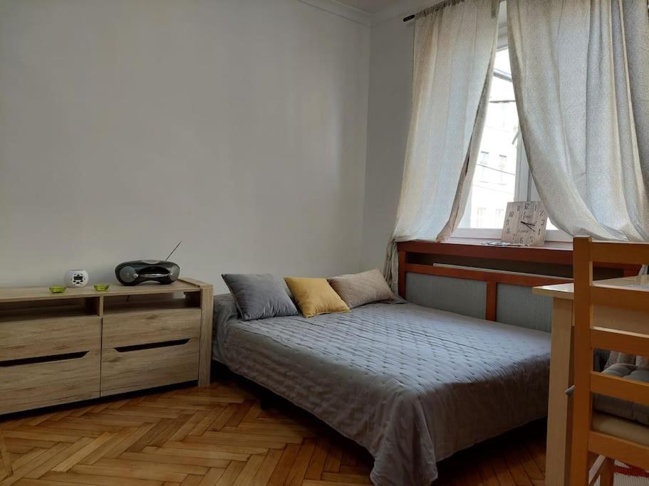 Domin Domin Apartman Częstochowa Kültér fotó